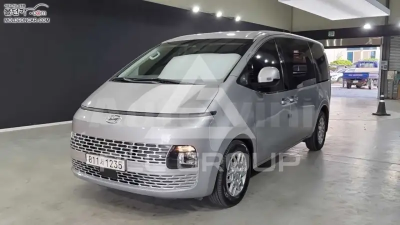 2022 Hyundai Staria