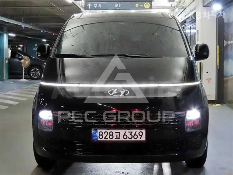 2022 Hyundai Staria