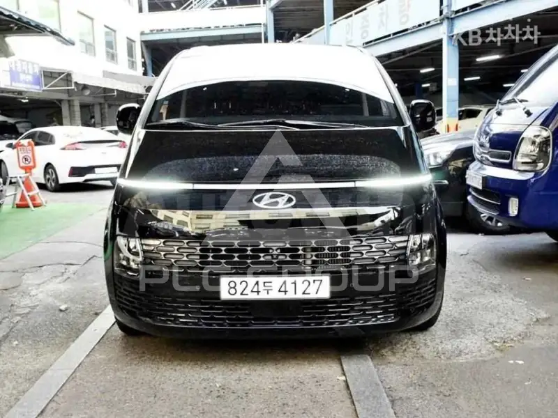 2022 Hyundai Staria