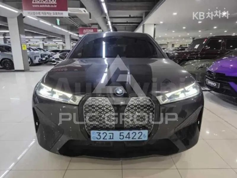2023 BMW iX