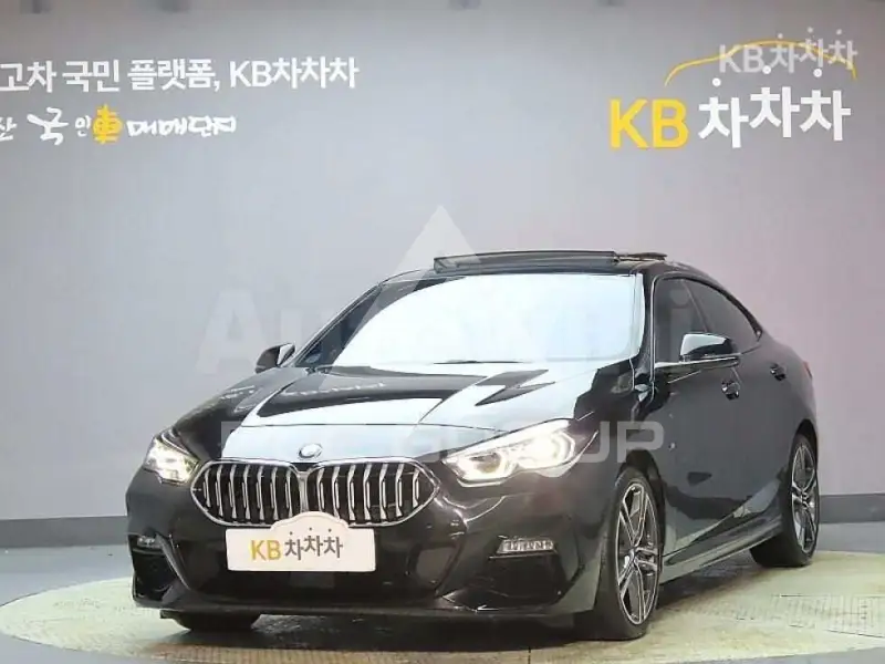 2023 BMW 218