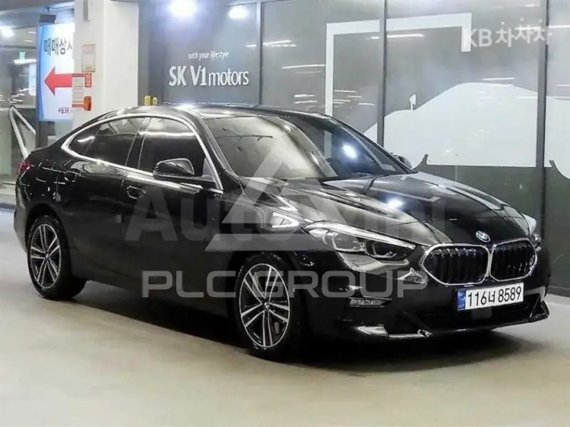 2023 BMW 218