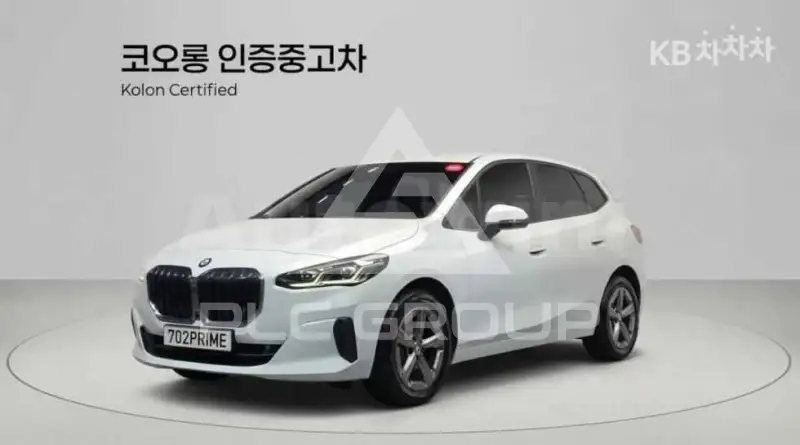 2023 BMW 218