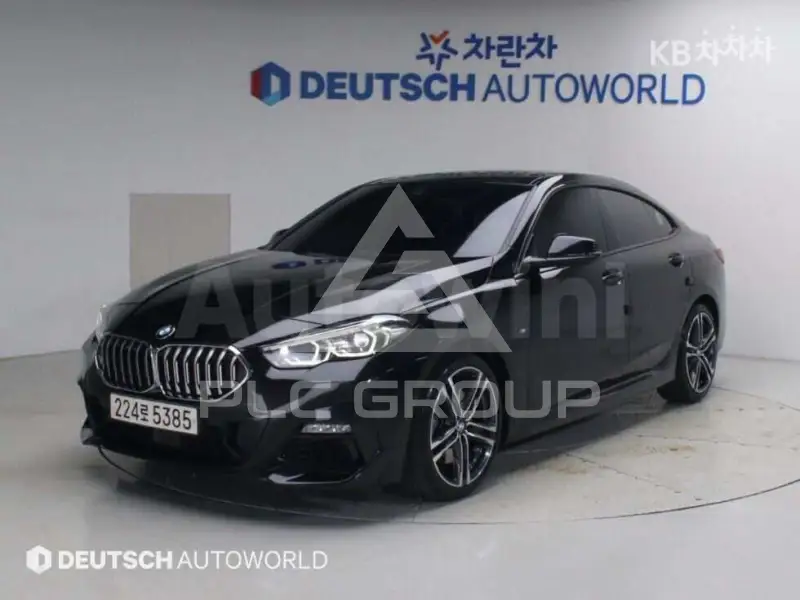 2023 BMW 218