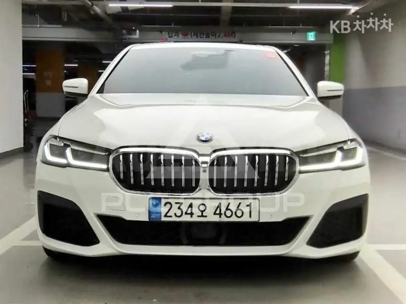 2023 BMW 523