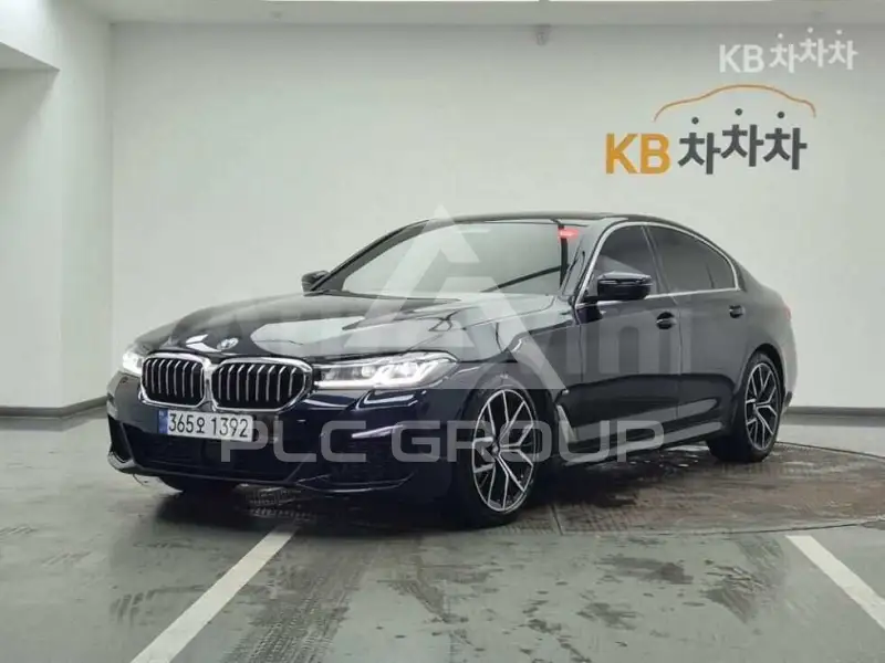 2023 BMW 523