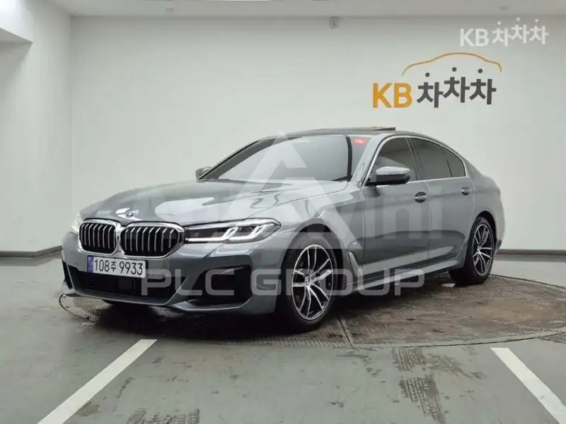 2023 BMW 523
