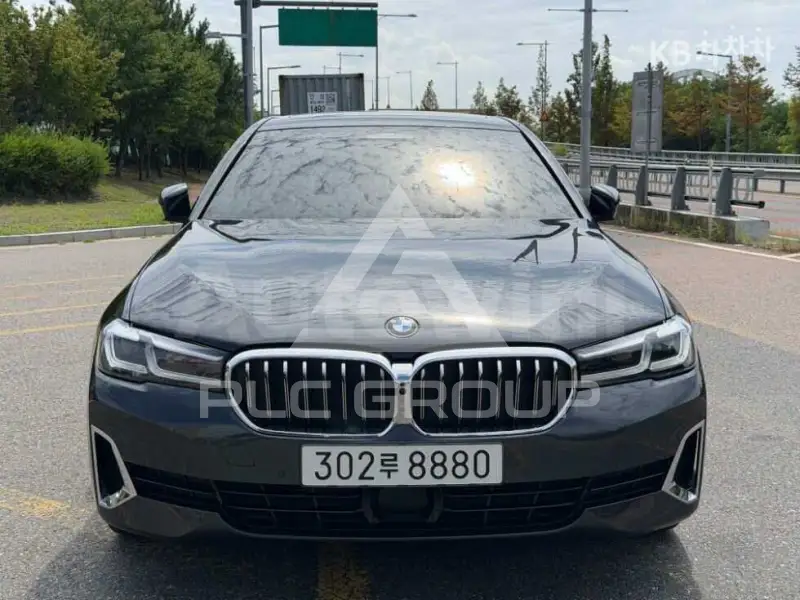 2023 BMW 523