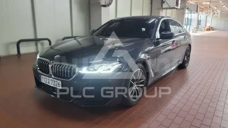 2023 BMW 523