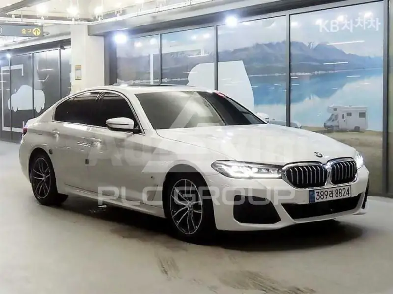 2023 BMW 523