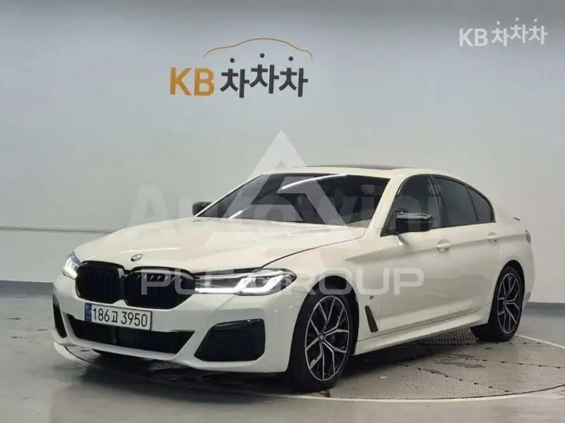 2023 BMW 523