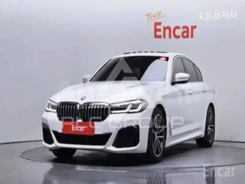 2023 BMW 523