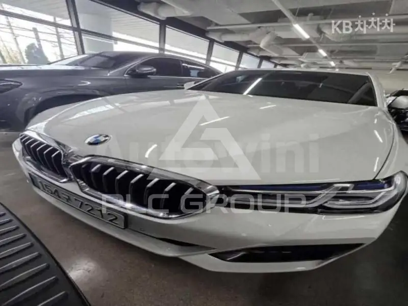 2023 BMW 523