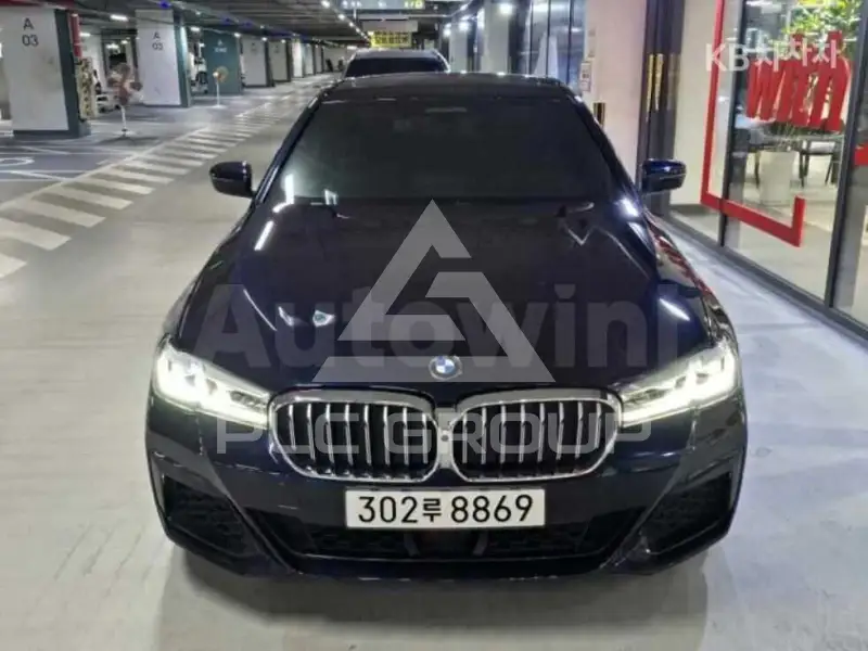 2023 BMW 523