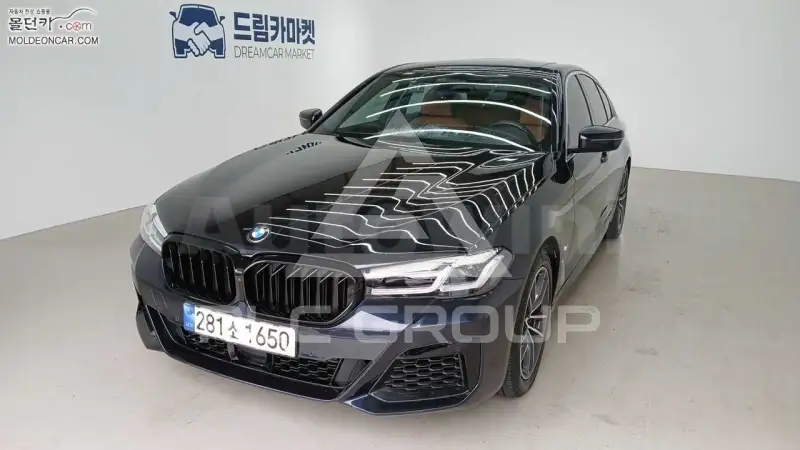 2023 BMW 523