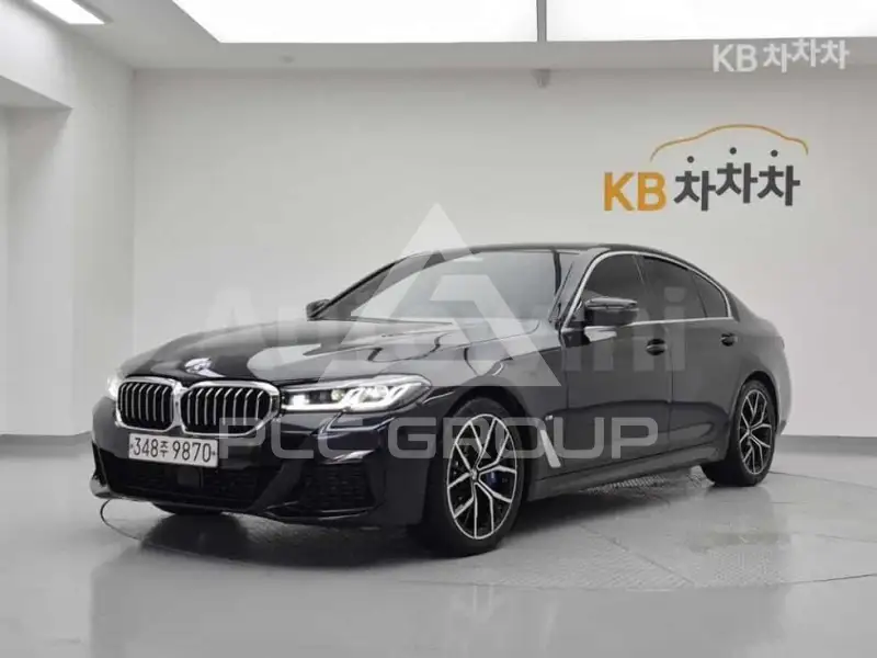 2023 BMW 523