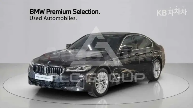 2023 BMW 523
