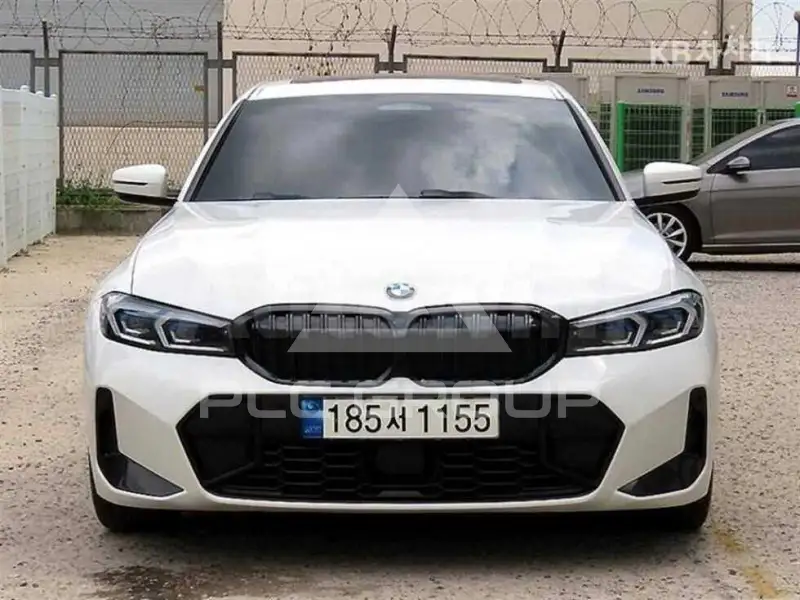 2023 BMW 330