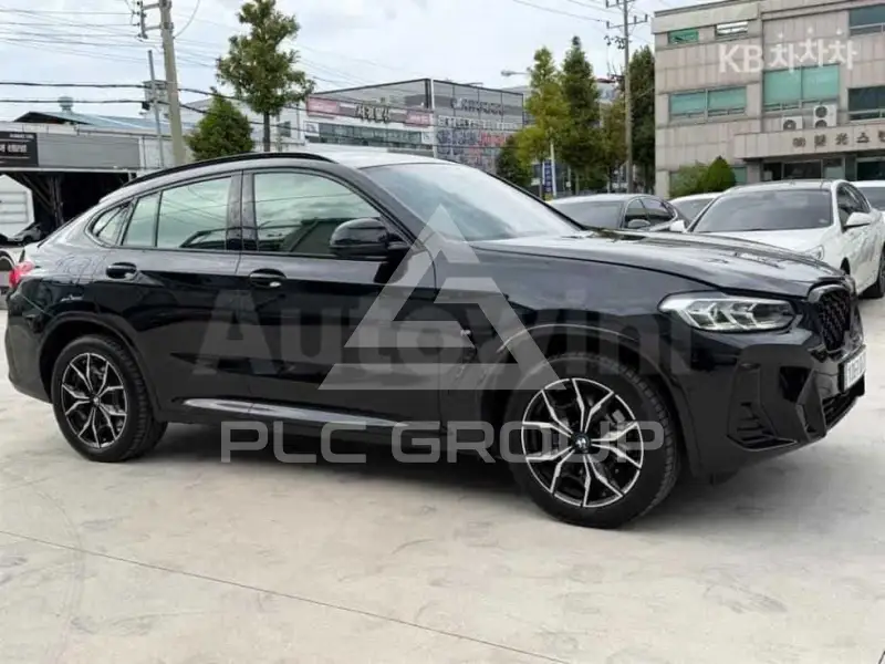 2023 BMW X4