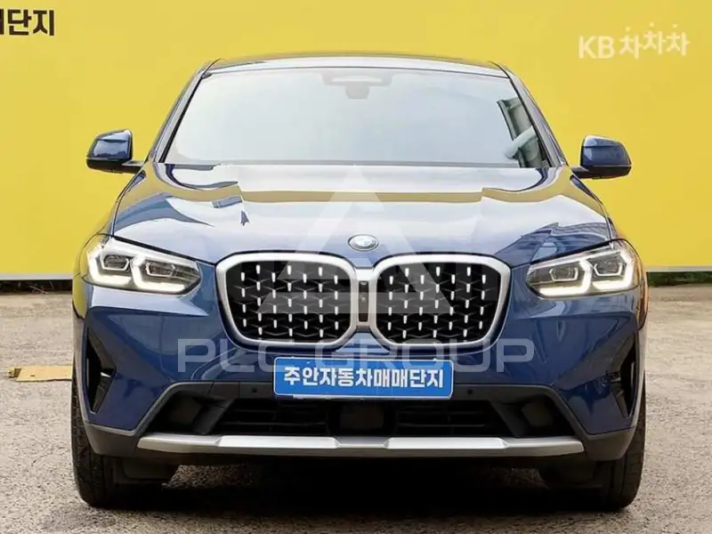 2023 BMW X4