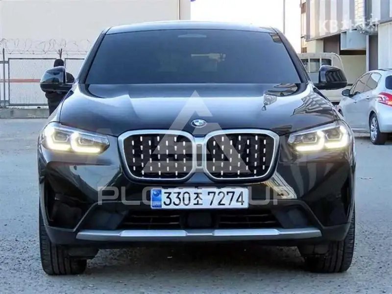 2023 BMW X4