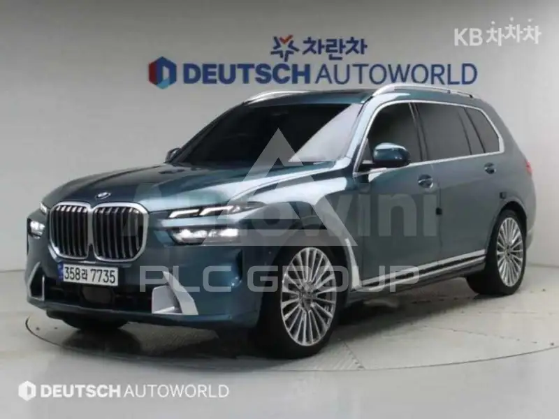 2023 BMW X7