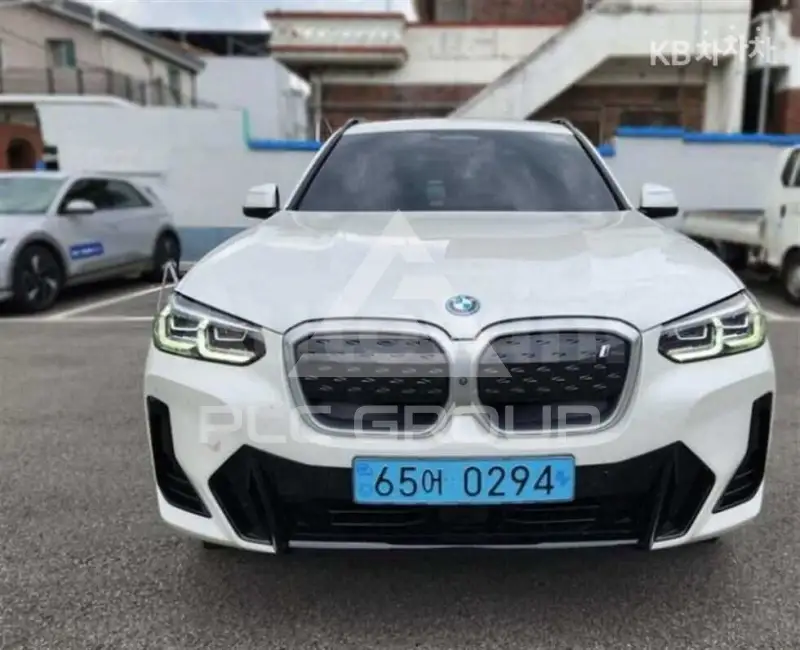2023 BMW iX