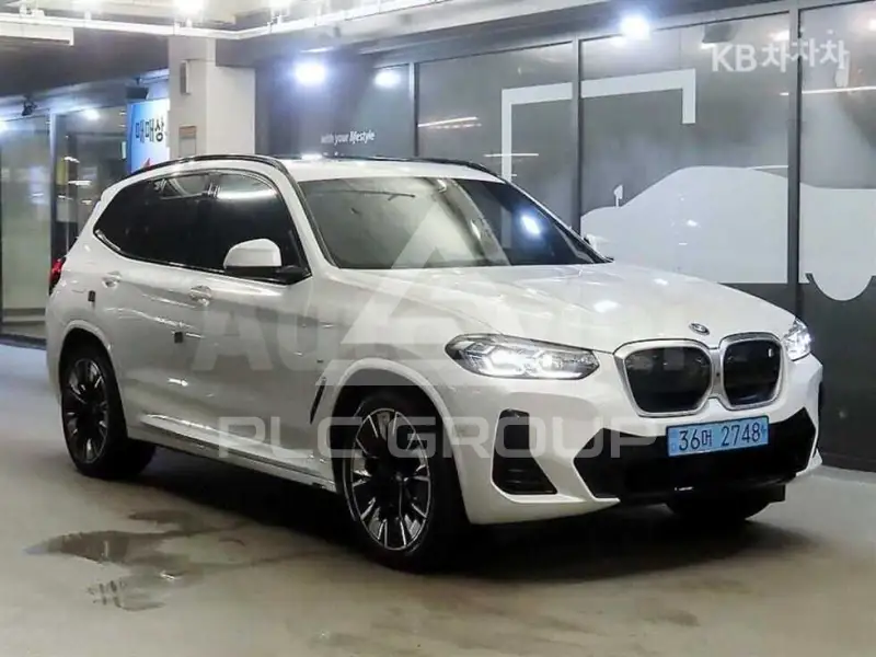 2023 BMW iX