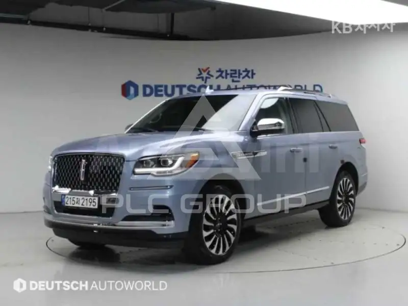 2023 Lincoln NAVIGATOR