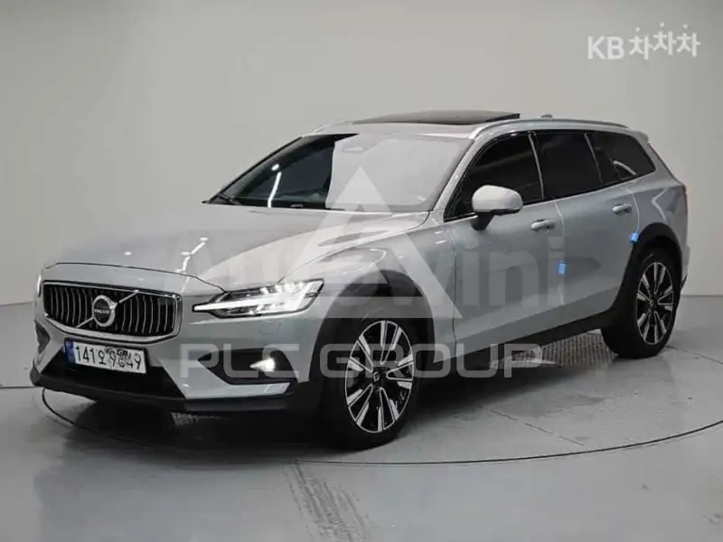 2023 Volvo V60