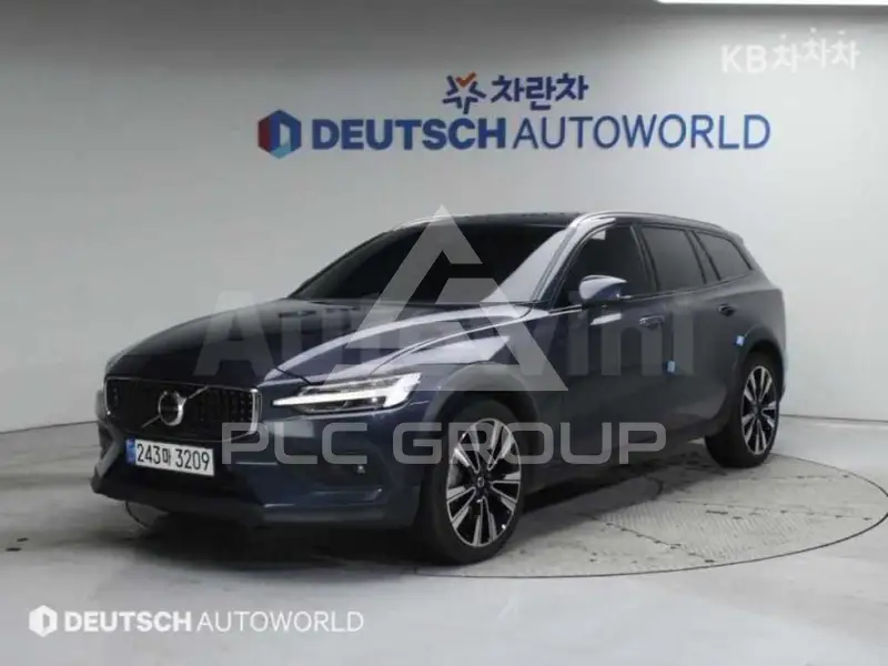 2023 Volvo V60