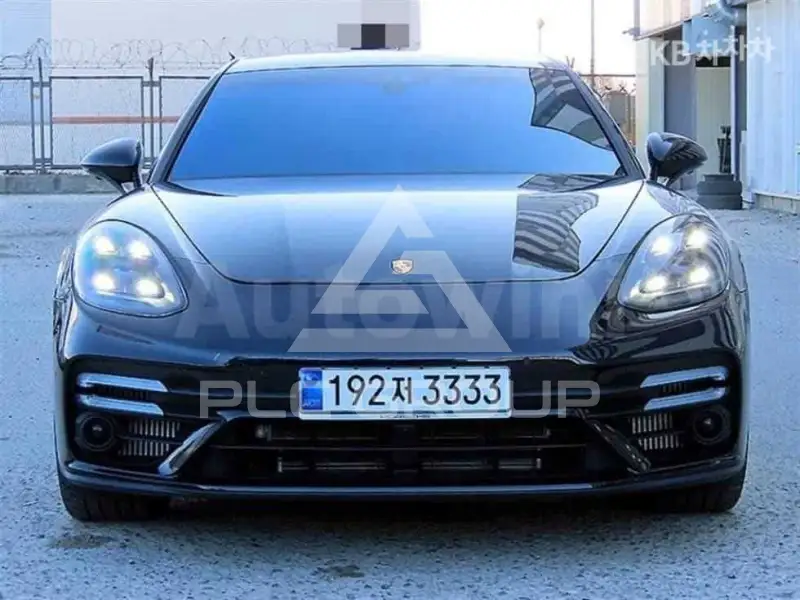 2023 Porsche Panamera