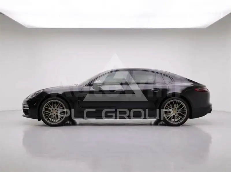 2023 Porsche Panamera