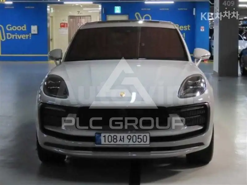 2023 Porsche MACAN