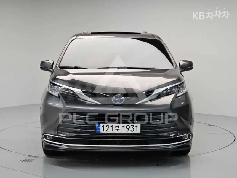 2023 Toyota SIENNA