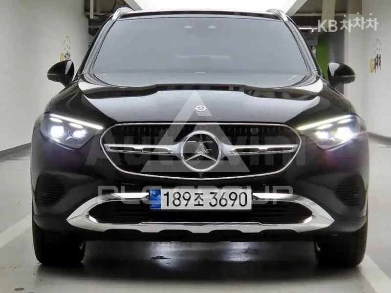 2023 Mercedes Benz GLC-Class