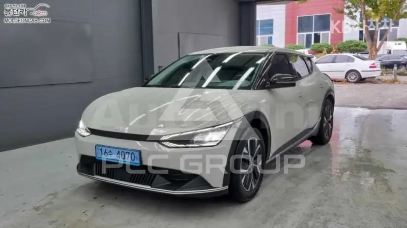 2023 KIA EV