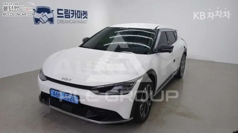 2023 KIA EV