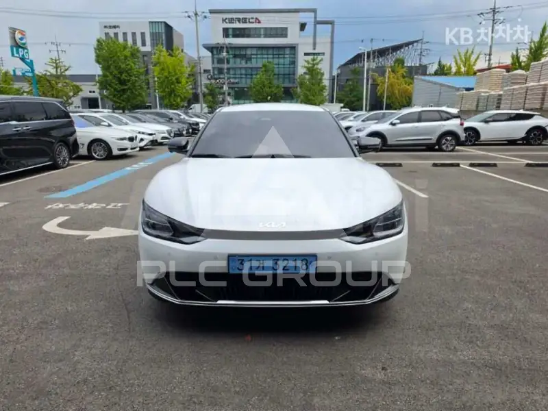 2023 KIA EV