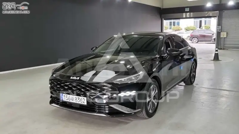 2023 KIA K8