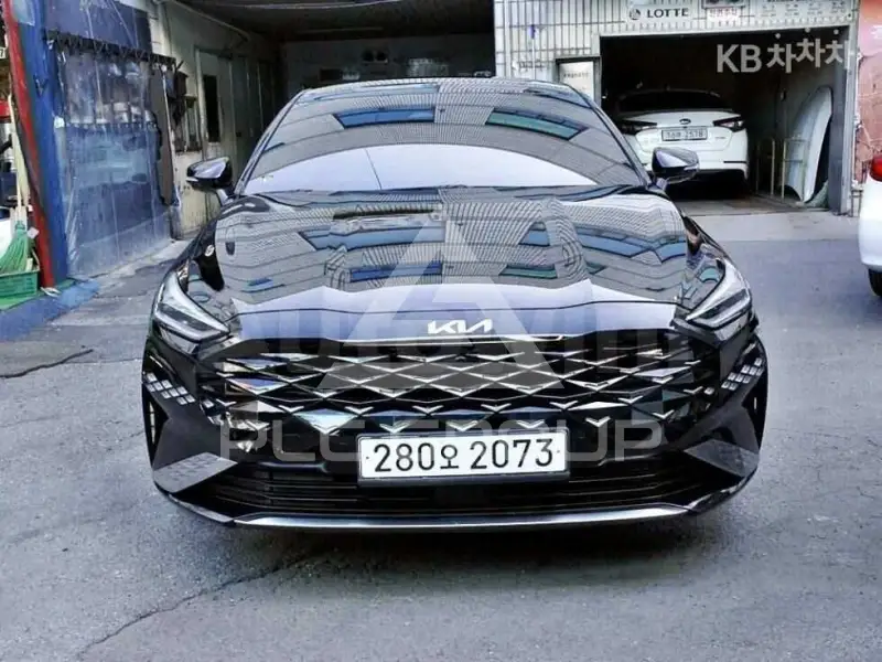 2023 KIA K8