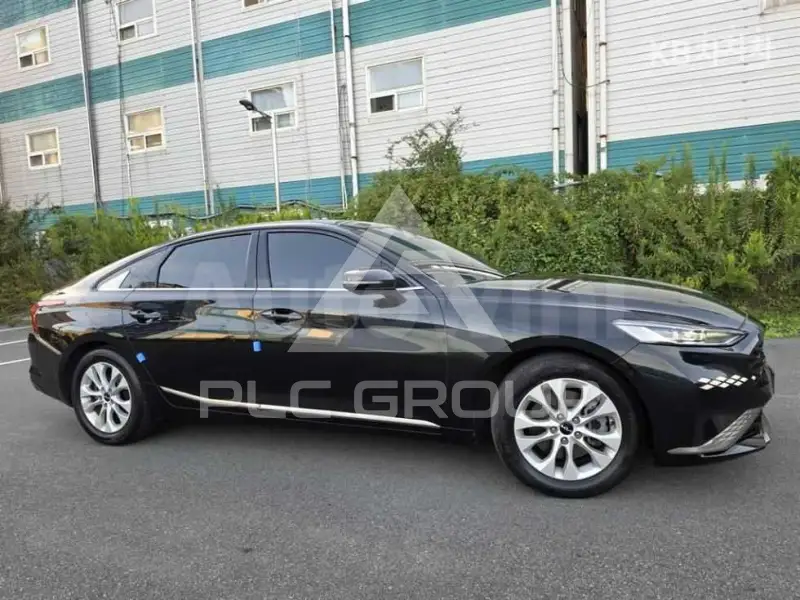 2023 KIA K8