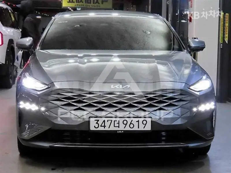 2023 KIA K8