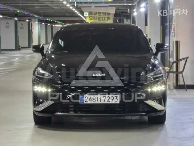 2023 KIA K8