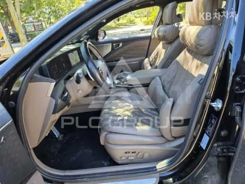 2023 KIA K8