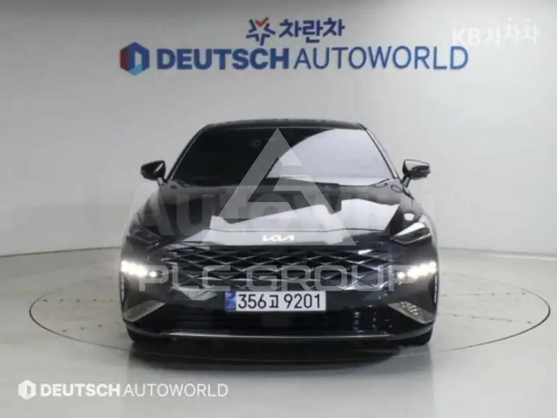 2023 KIA K8