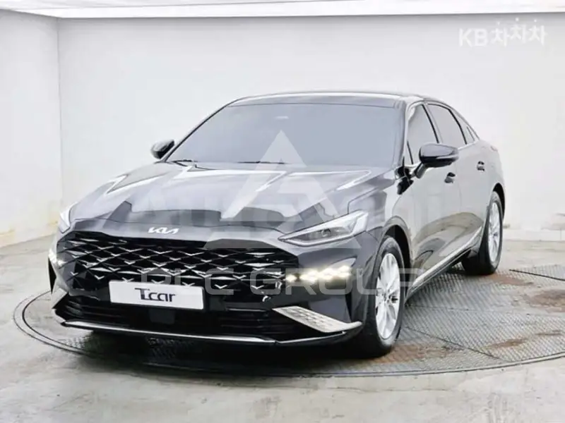2023 KIA K8