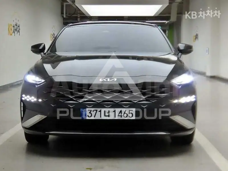 2023 KIA K8
