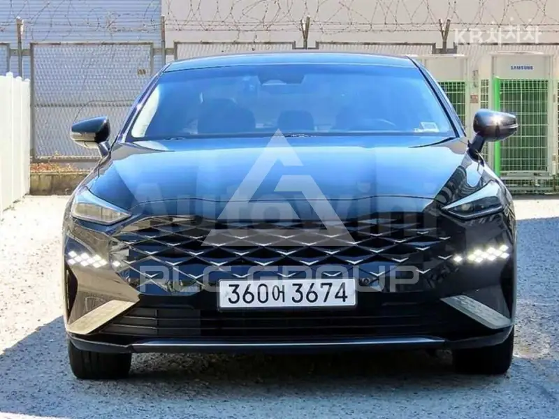 2023 KIA K8