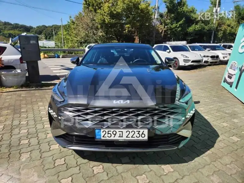 2023 KIA K8
